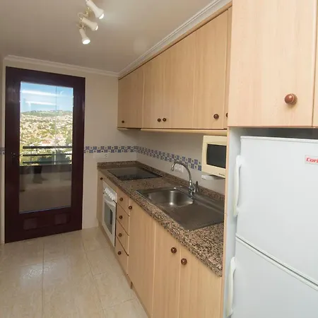 Coral Beach 210A - Apartment On The Beach, Calpe Apartamento
