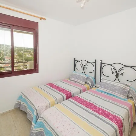 Coral Beach 210A - Apartment On The Beach, Calpe Appartement *