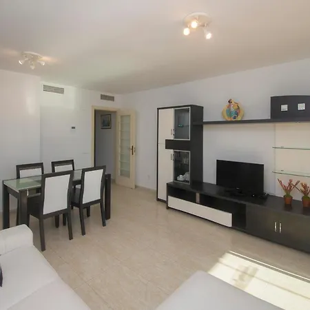 Coral Beach 210A - Apartment On The Beach, Calpe Apartamento