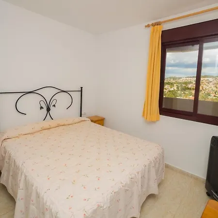 Coral Beach 210A - Apartment On The Beach, Calpe Appartement